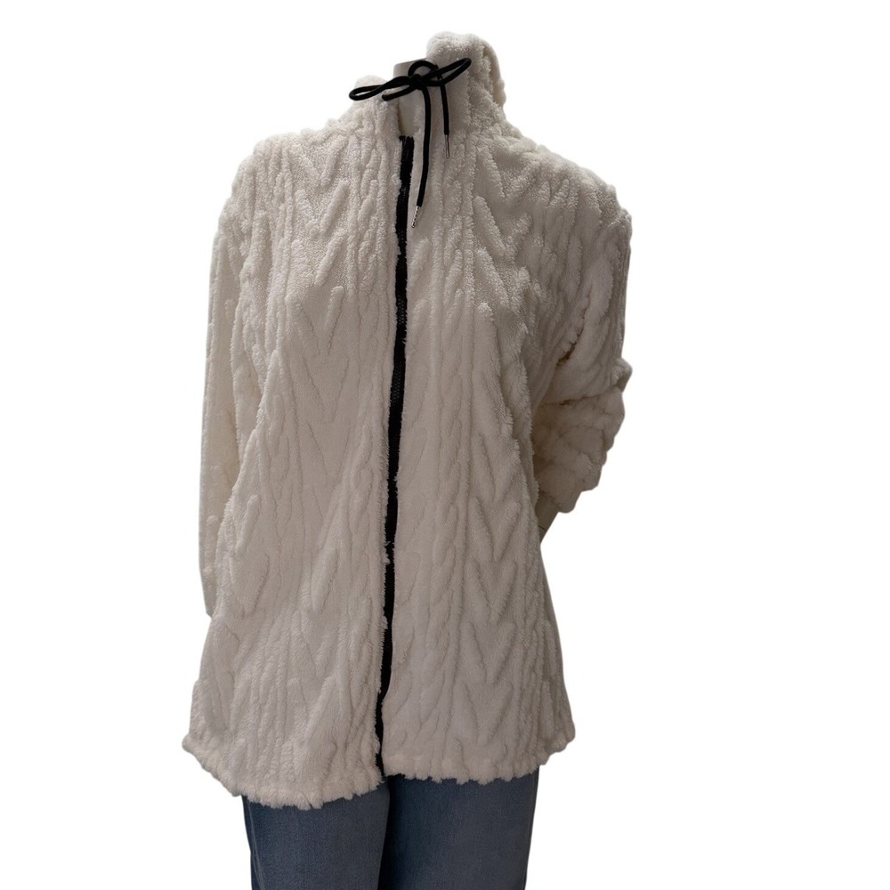 SHEIN Zip‎ Up Hoodie White Fleece Chevron Cozycore Clean Girl Athleisure M